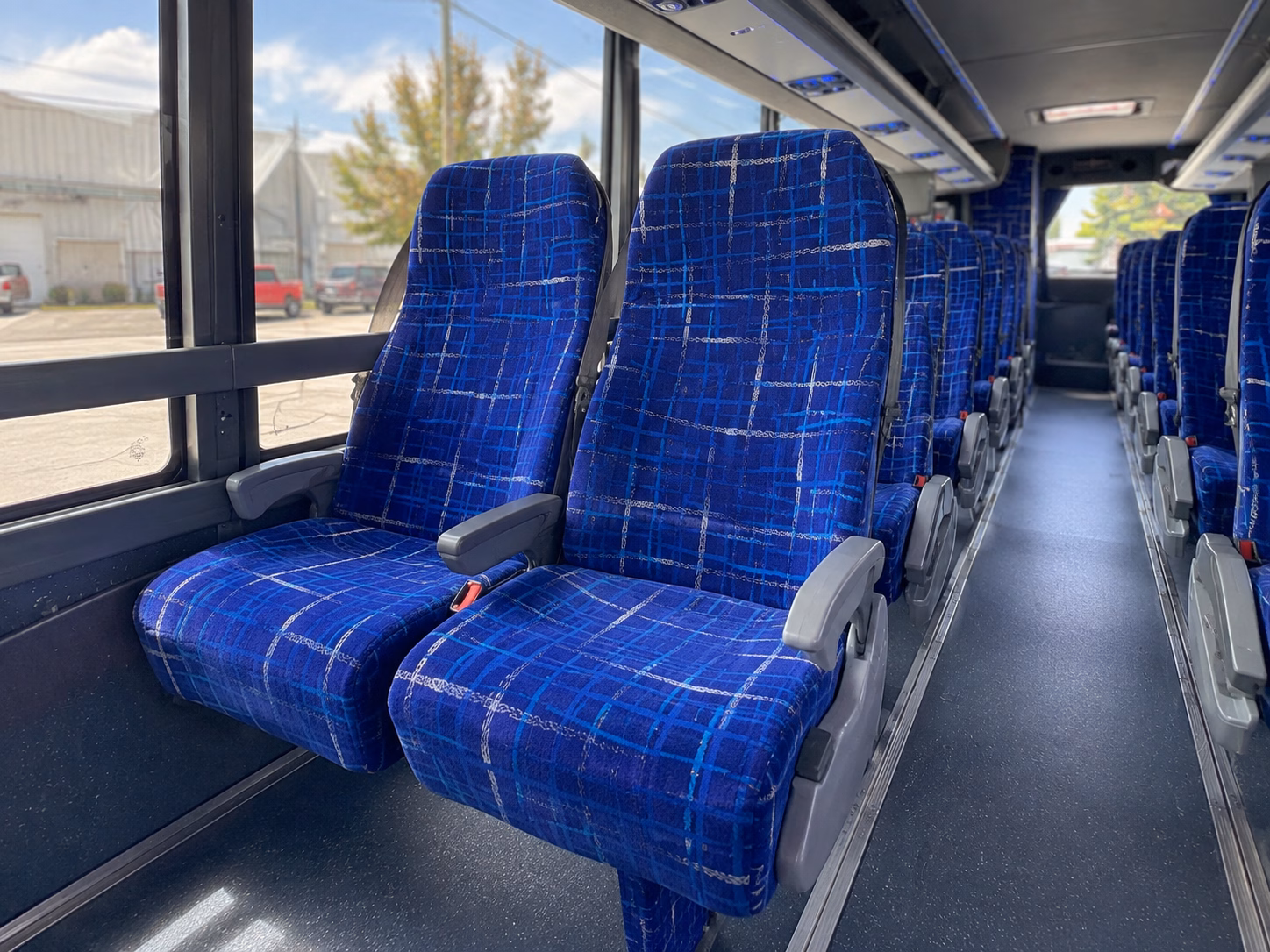day trips to the yadkin valley ava are stress free with group transportation